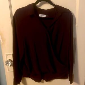Calvin Klein Long Sleeve Collared V neck, draped Top in Dark Plum Size Large